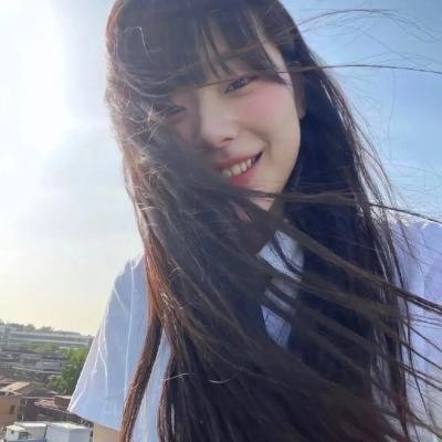 玛丽的白色连衣裙